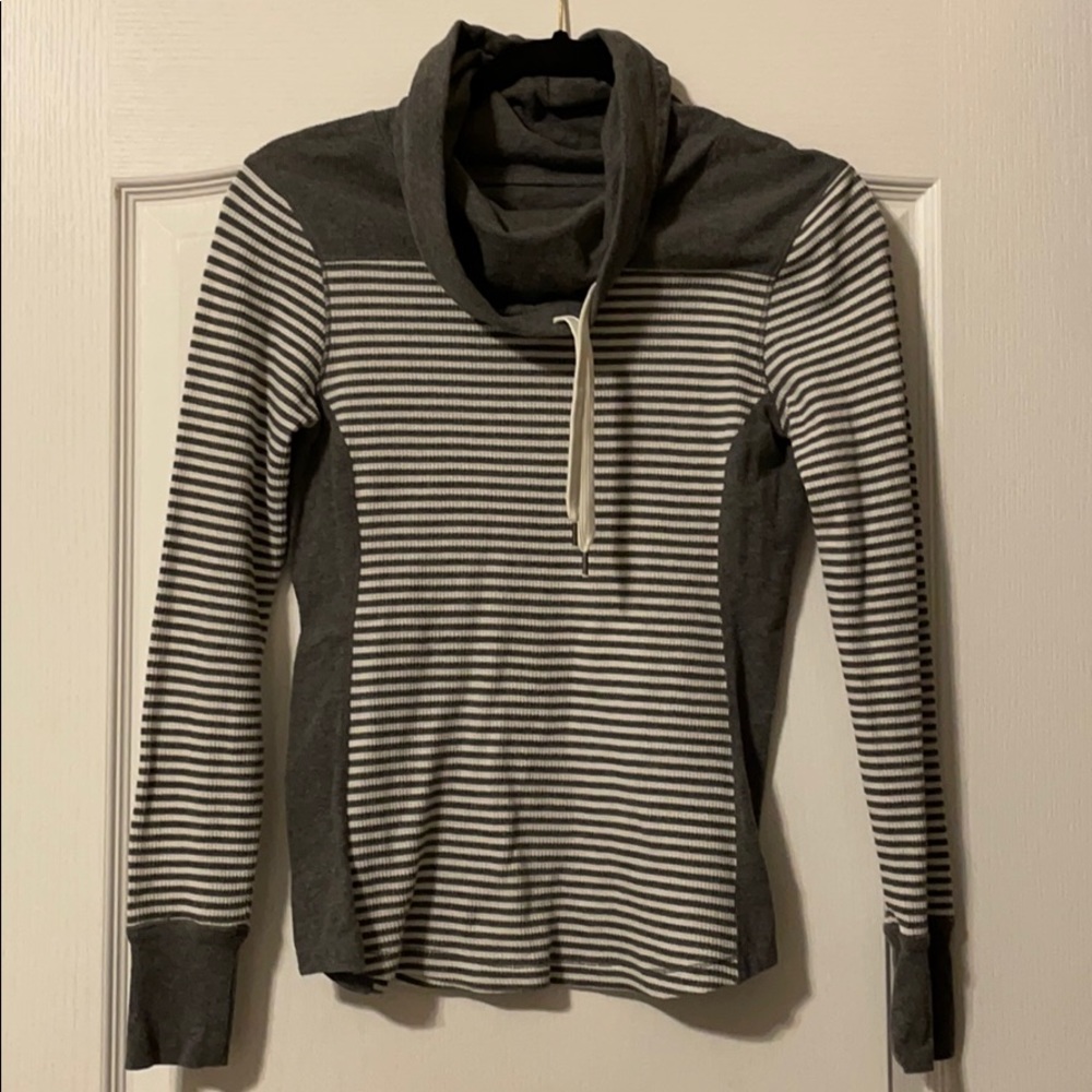Cowl neck long sleeve shirt